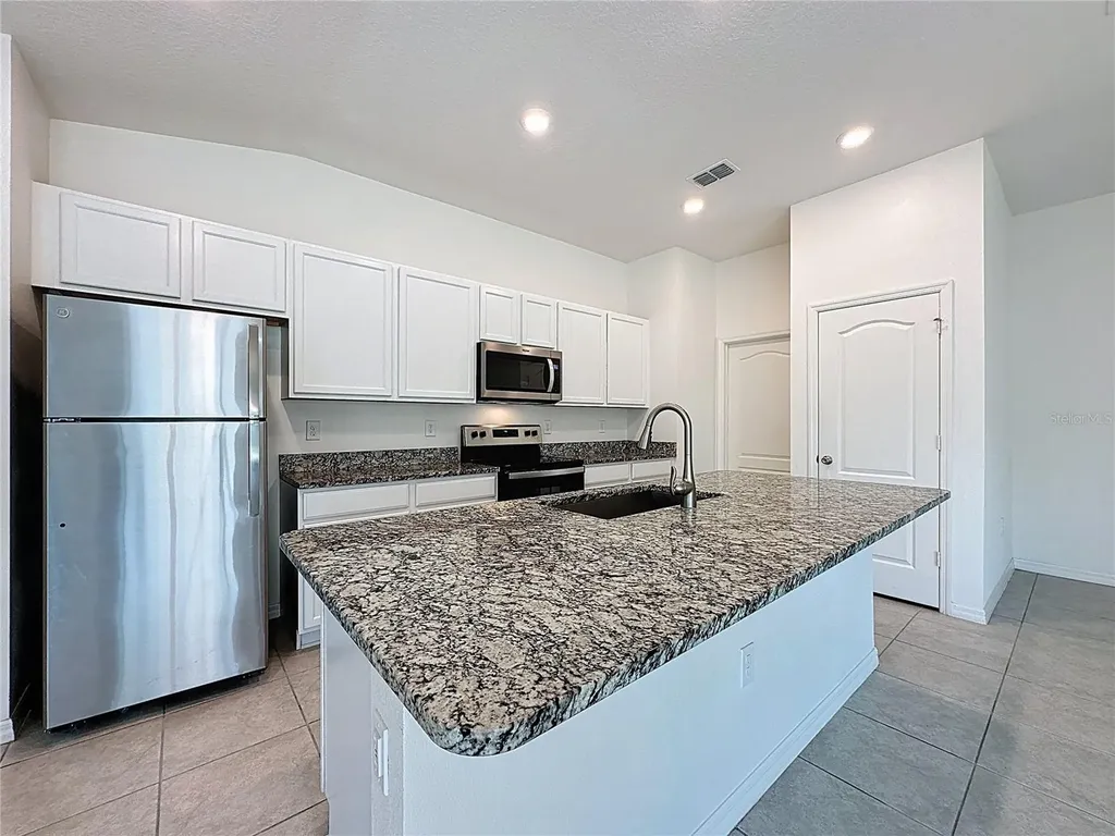 707 Scrub Oak Hammock Road Davenport FL 33837