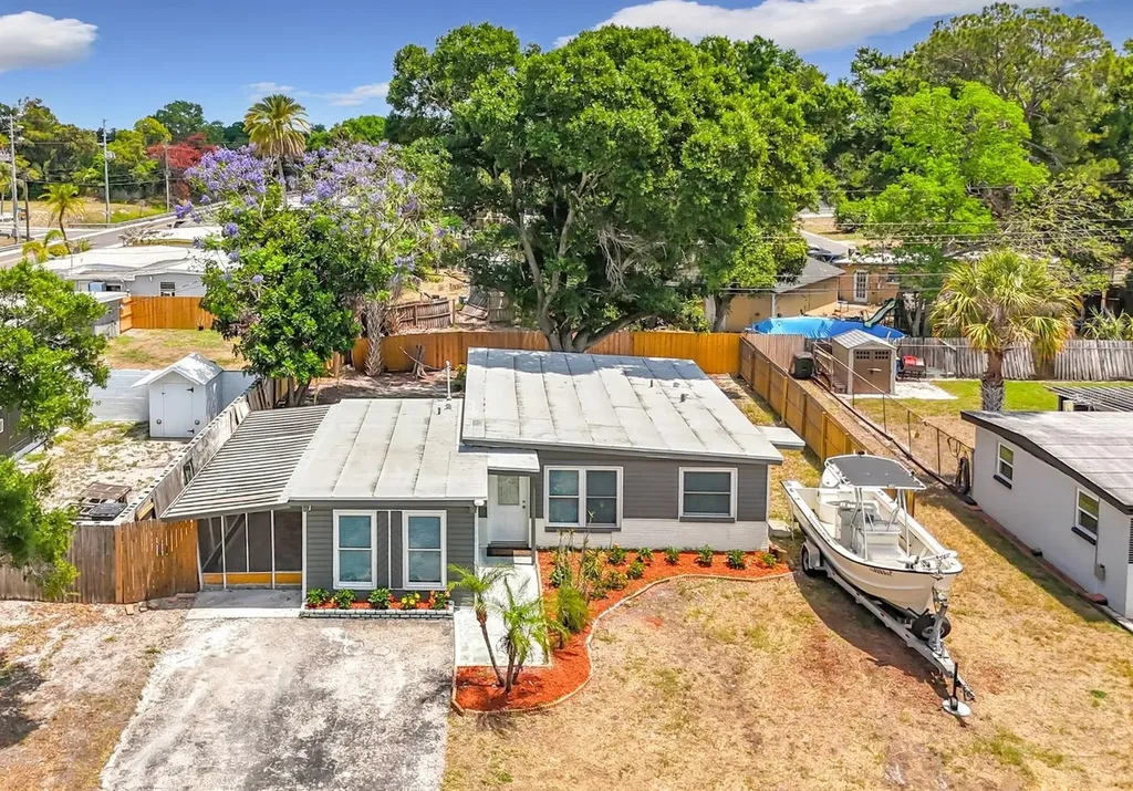 9369 83rd Street N Seminole FL 33777