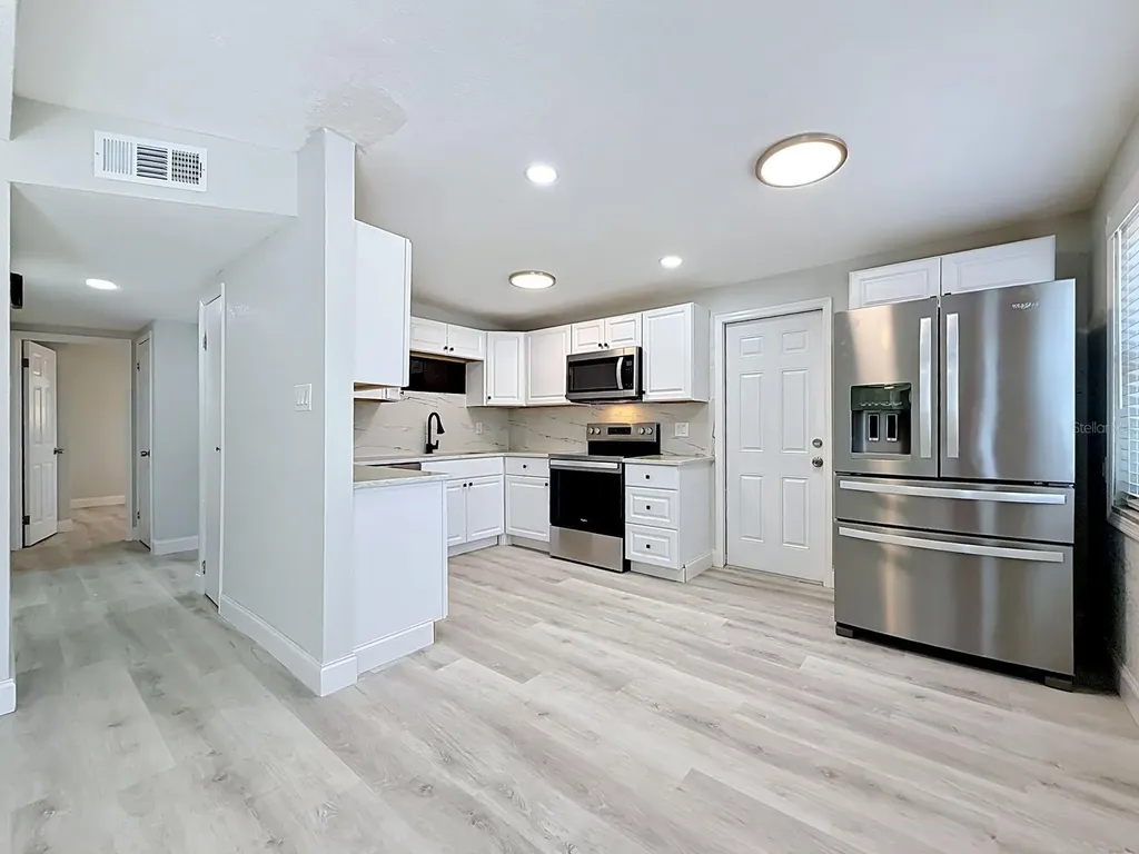 9369 83rd Street N Seminole FL 33777