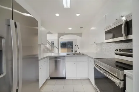 1286 South Beach Circle Kissimmee FL 34746