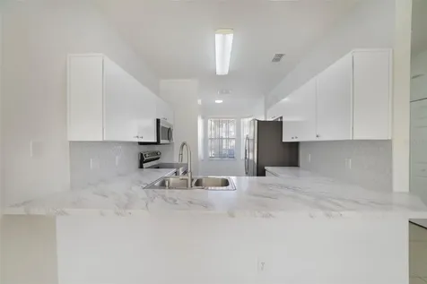 1286 South Beach Circle Kissimmee FL 34746