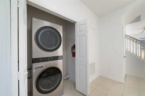 1286 South Beach Circle Kissimmee FL 34746