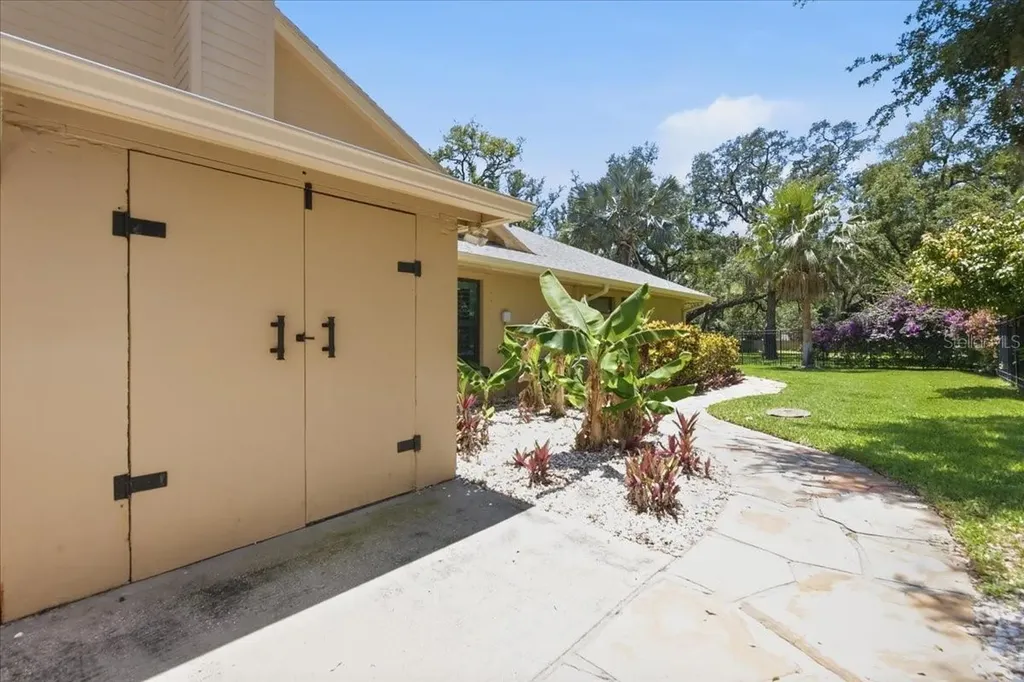 2716 Country Woods Lane Palm Harbor FL 34683