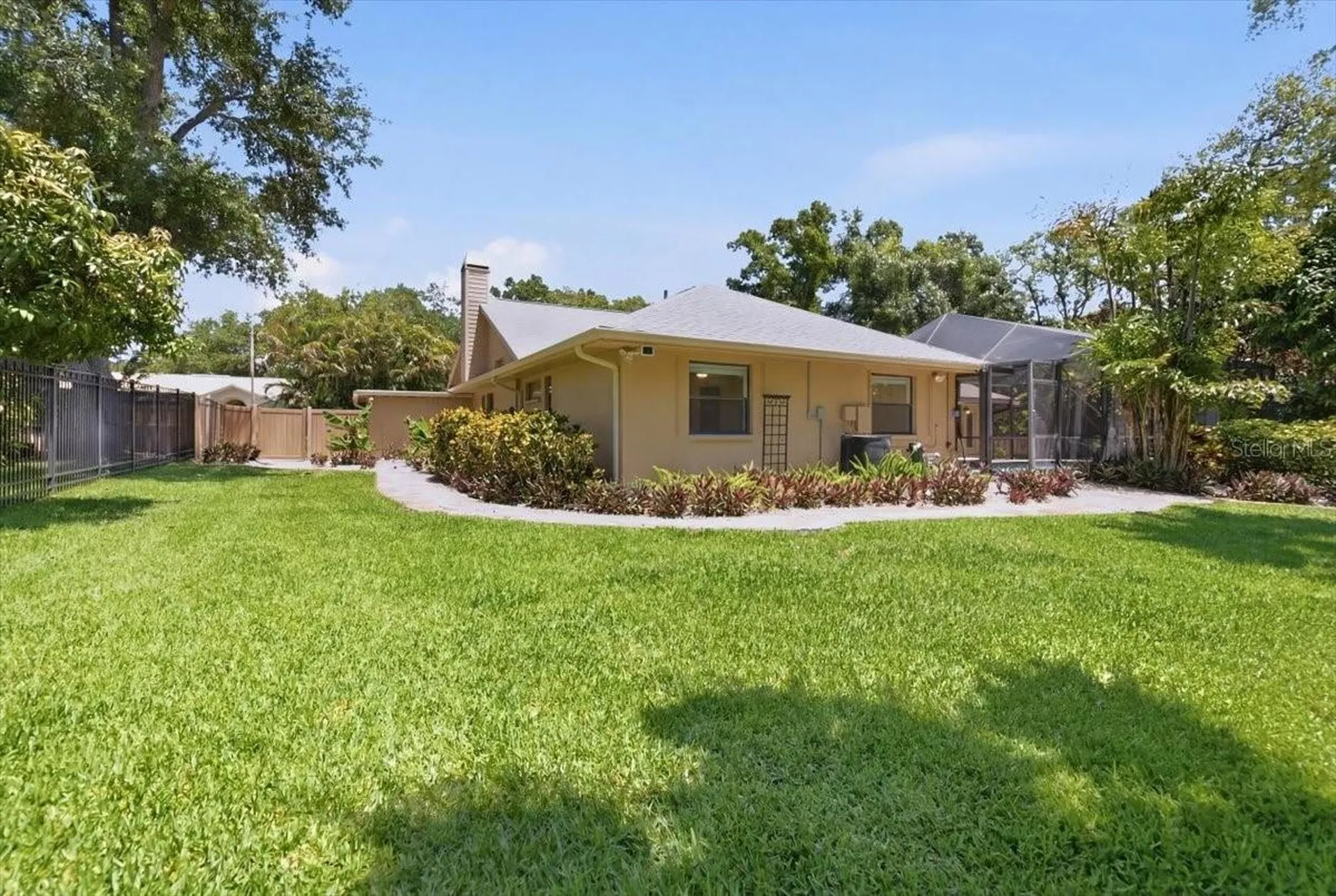 2716 Country Woods Lane Palm Harbor FL 34683