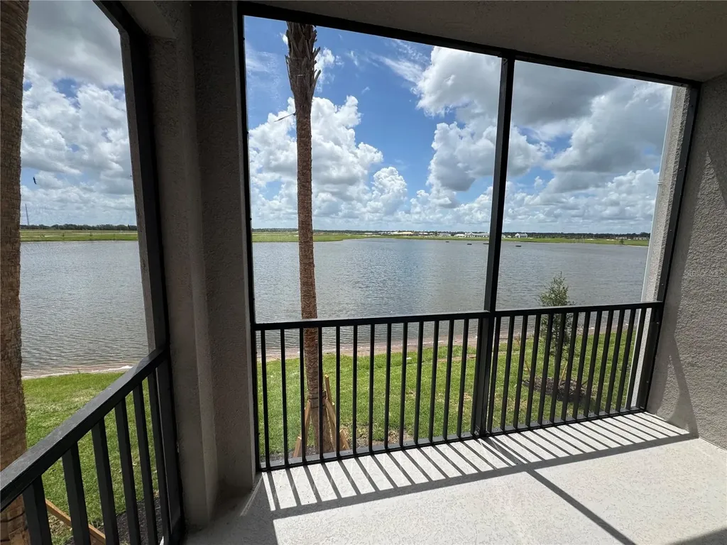 19116 Scallop Loop Bradenton FL 34211