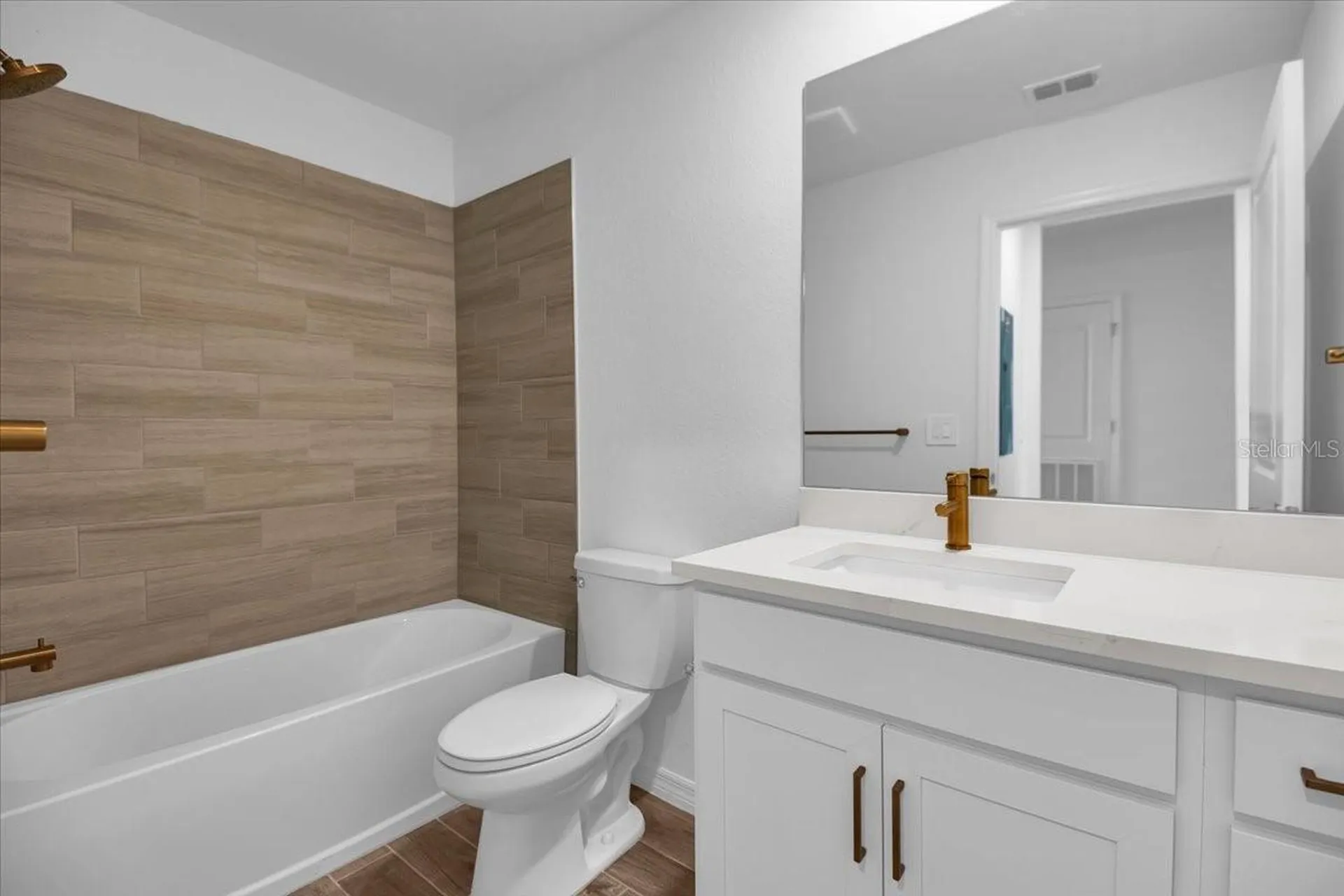 19116 Scallop Loop Bradenton FL 34211