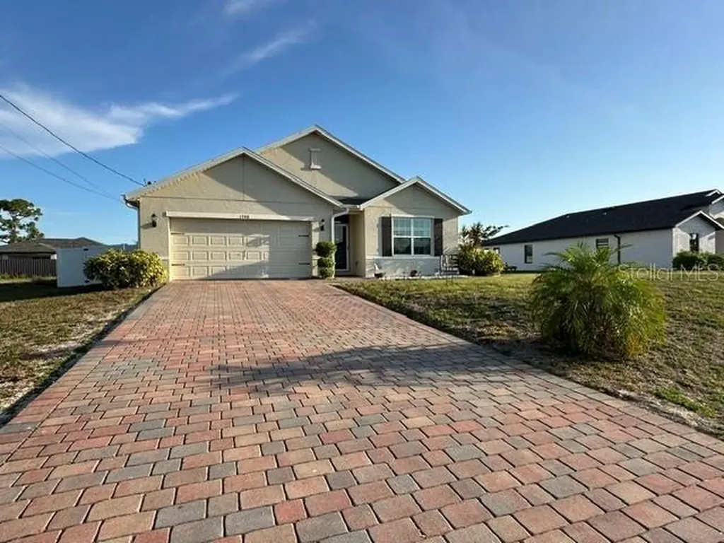 1708 NW 29th Terrace Cape Coral FL 33993