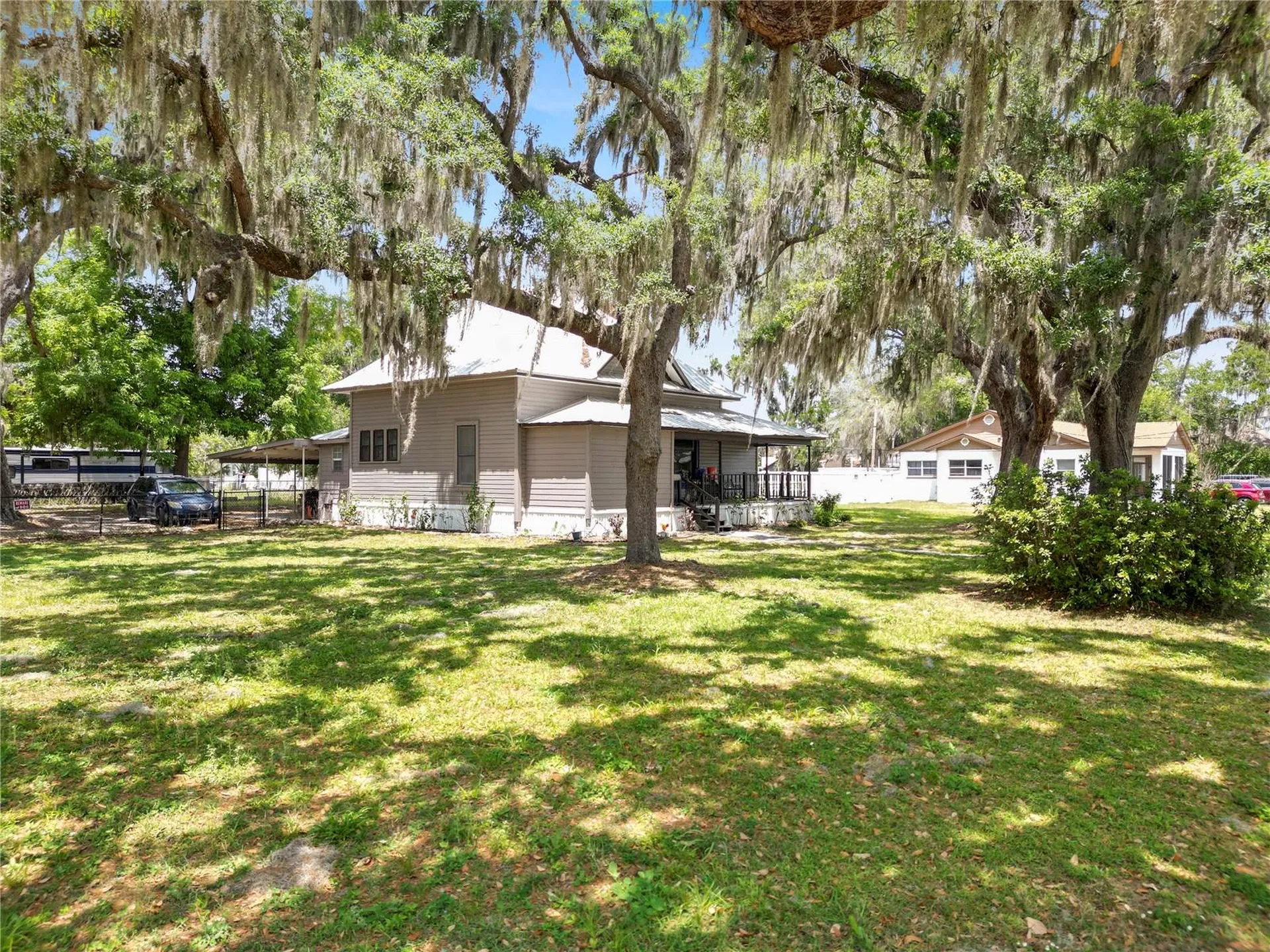 128 S Oak Avenue Fort Meade FL 33841