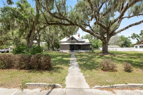 128 S Oak Avenue Fort Meade FL 33841