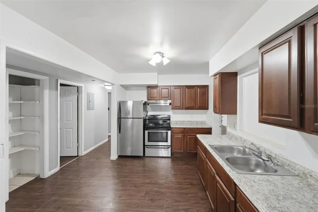 5308 Golf Club Parkway Orlando FL 32808