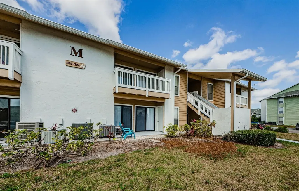 455 Alt 19 S Palm Harbor FL 34683