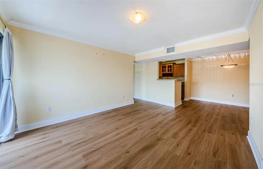 455 Alt 19 S Palm Harbor FL 34683