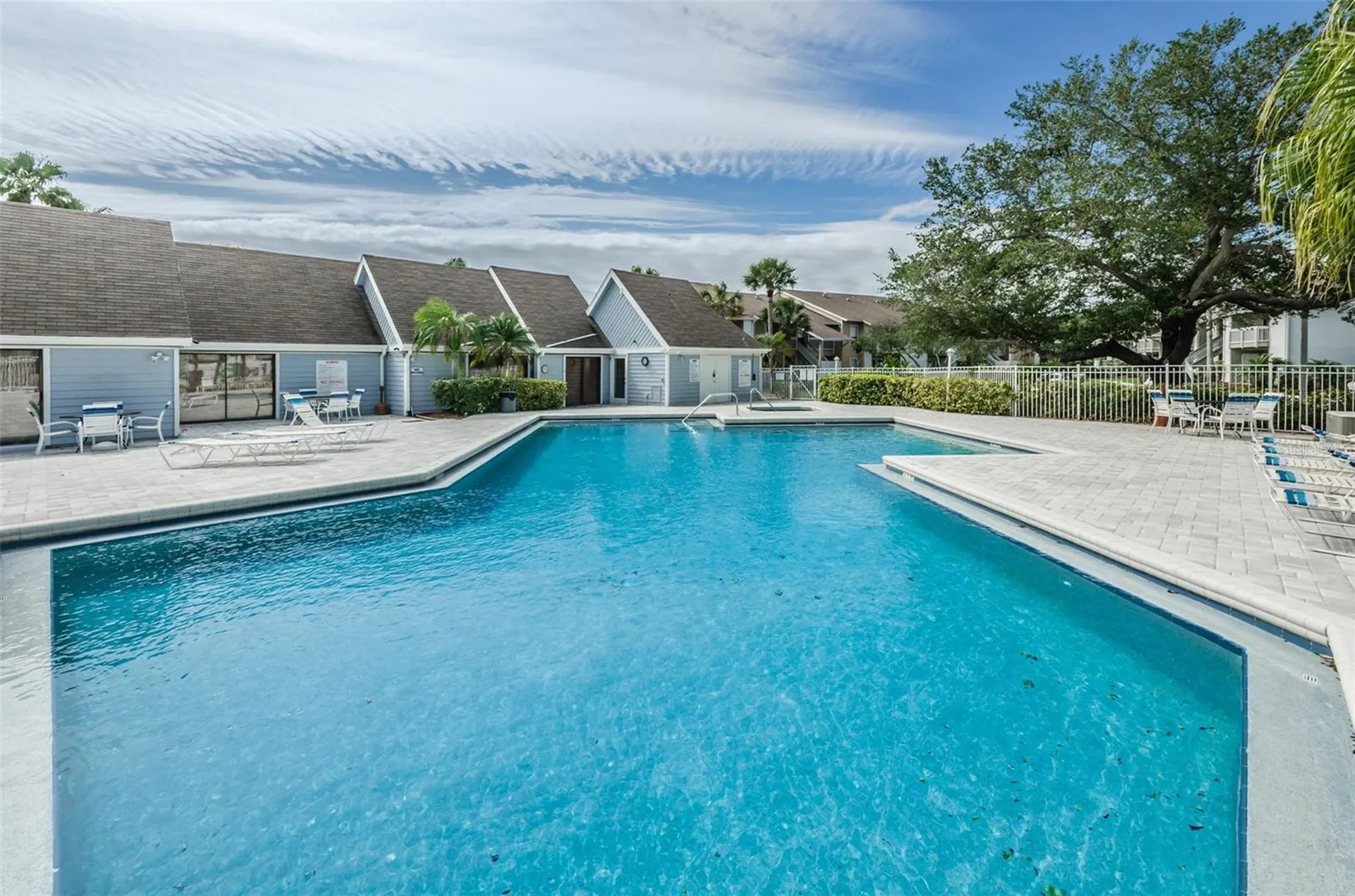 455 Alt 19 S Palm Harbor FL 34683
