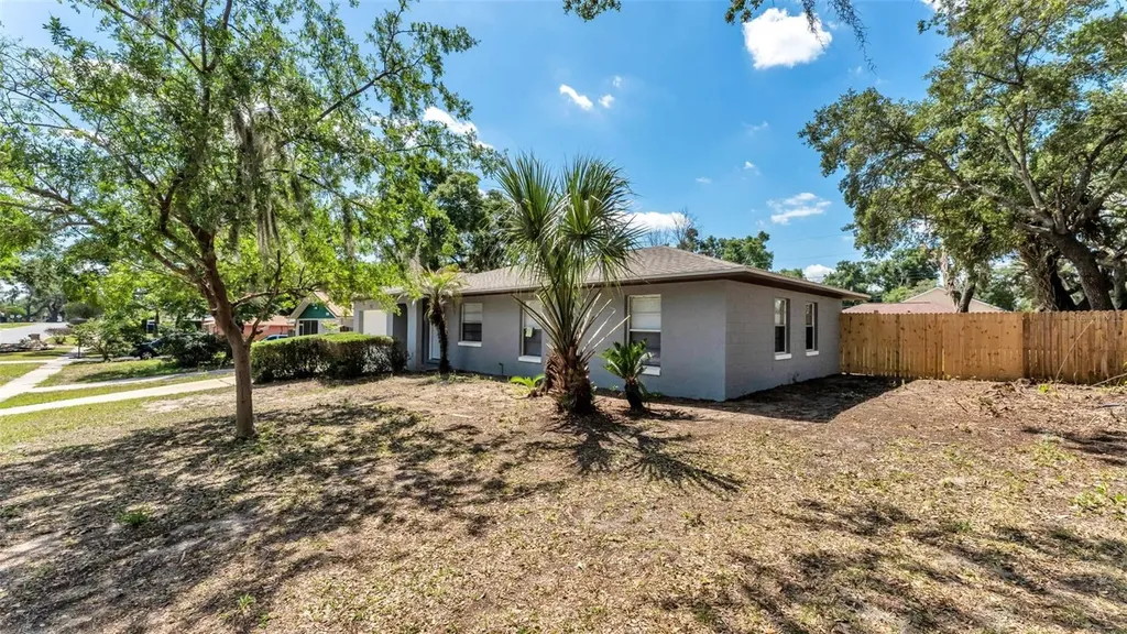201 E Pine Street Davenport FL 33837