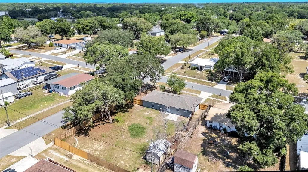 201 E Pine Street Davenport FL 33837