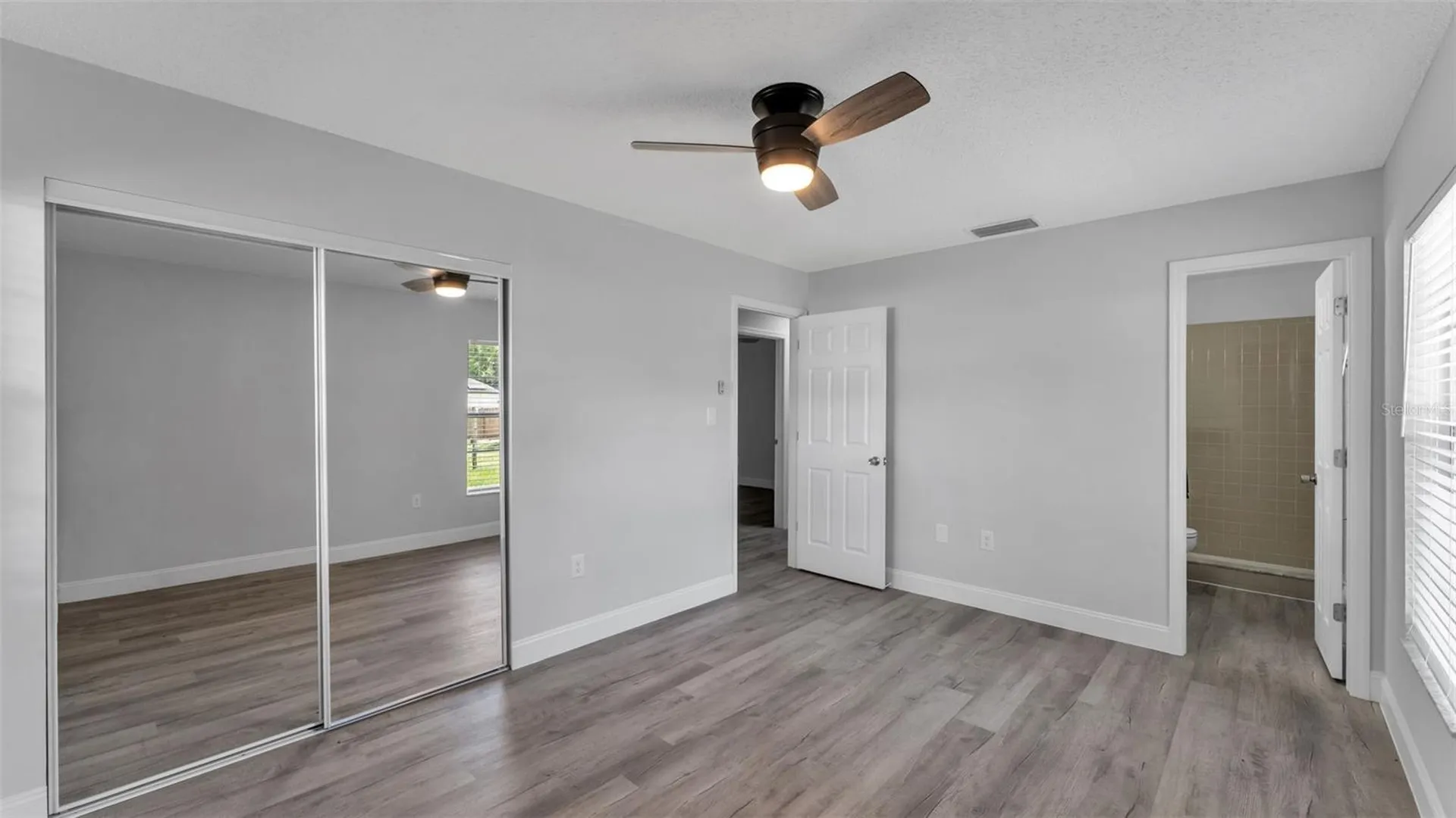 201 E Pine Street Davenport FL 33837