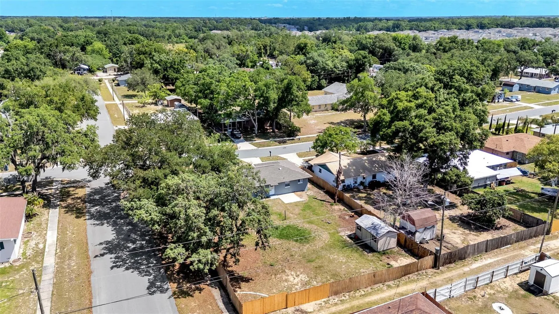 201 E Pine Street Davenport FL 33837