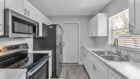 201 E Pine Street Davenport FL 33837