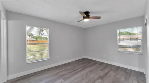 201 E Pine Street Davenport FL 33837