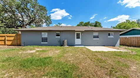 201 E Pine Street Davenport FL 33837