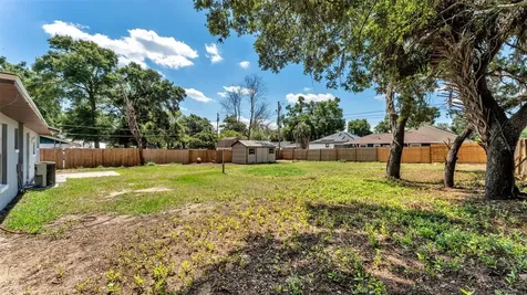 201 E Pine Street Davenport FL 33837