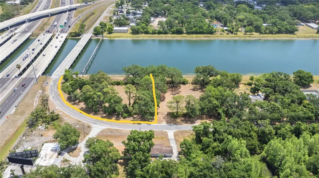 5015 Garden Lane Tampa FL 33610