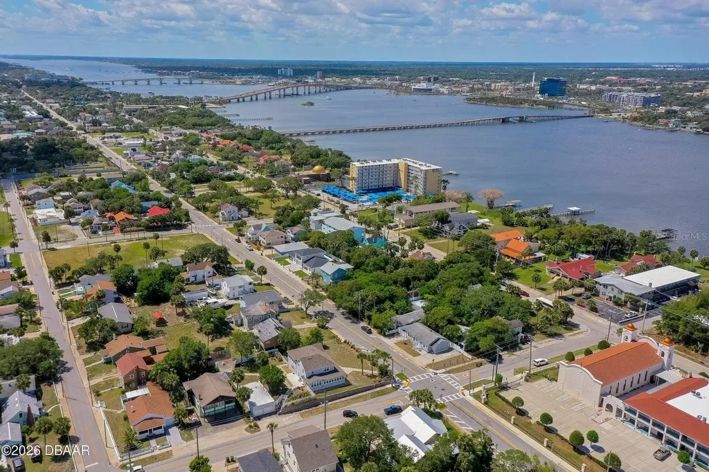 243 N Peninsula Drive Daytona Beach FL 32118