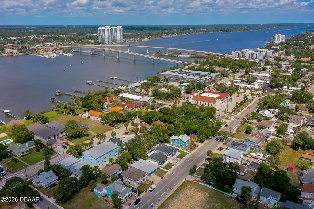 243 N Peninsula Drive Daytona Beach FL 32118