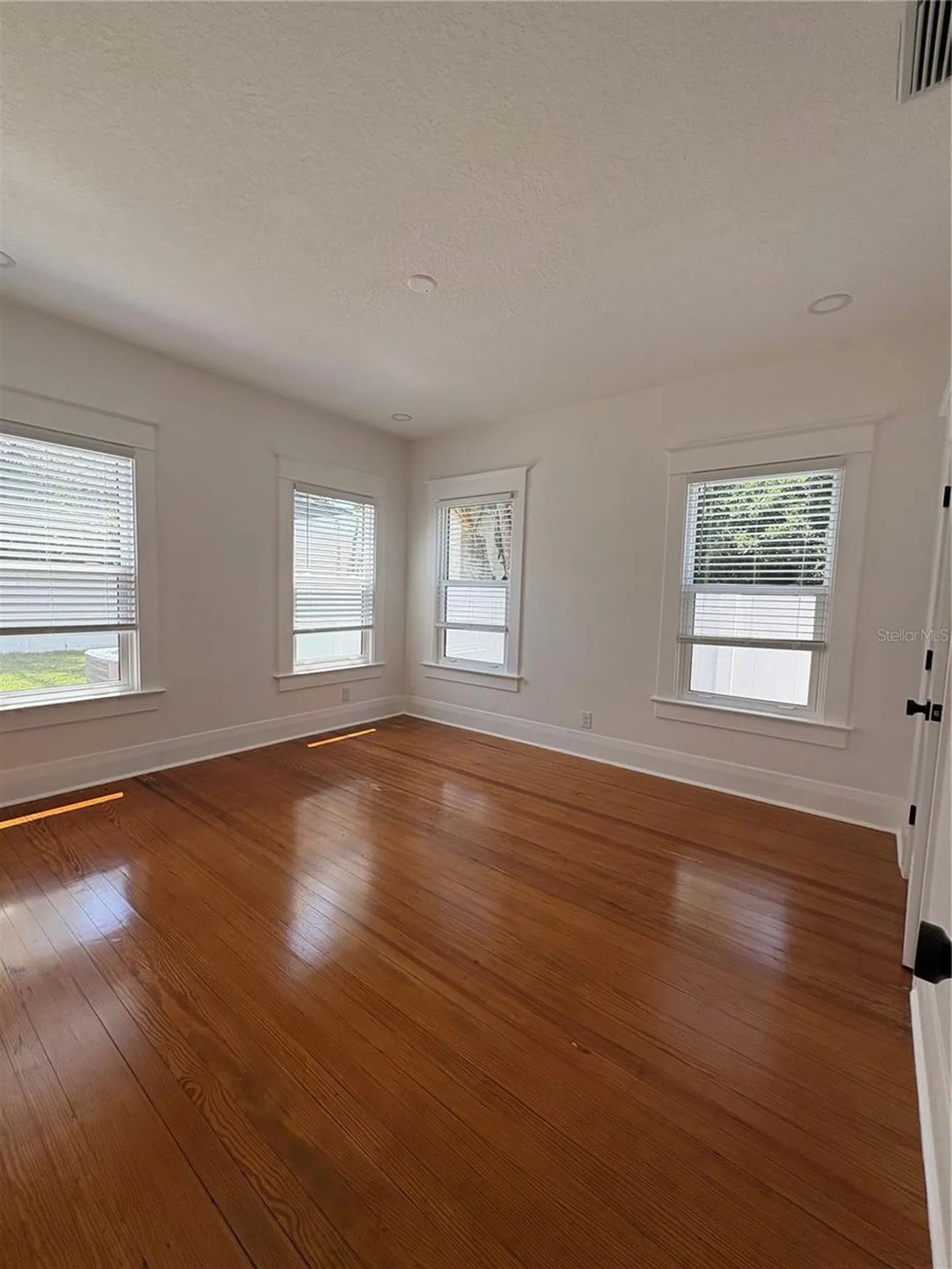 3610 W San Juan Street Tampa FL 33629