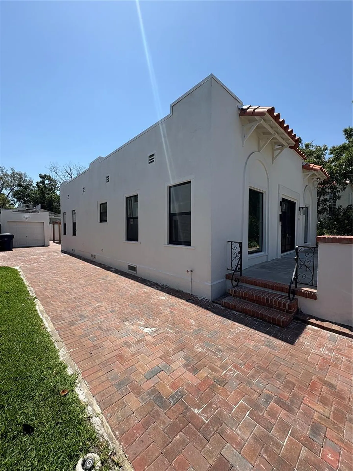 3610 W San Juan Street Tampa FL 33629