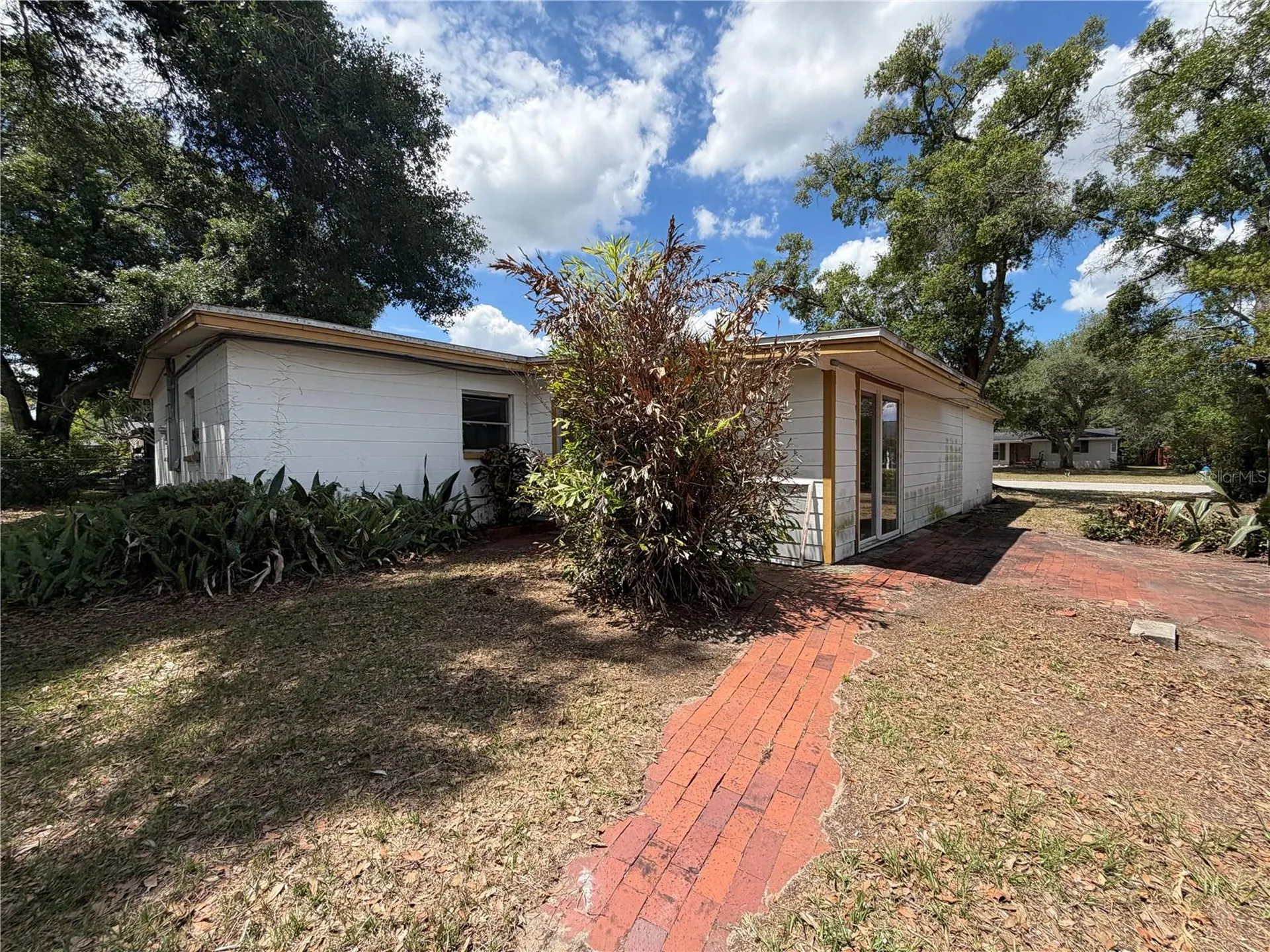 9805 N 54th Street Temple Terrace FL 33617