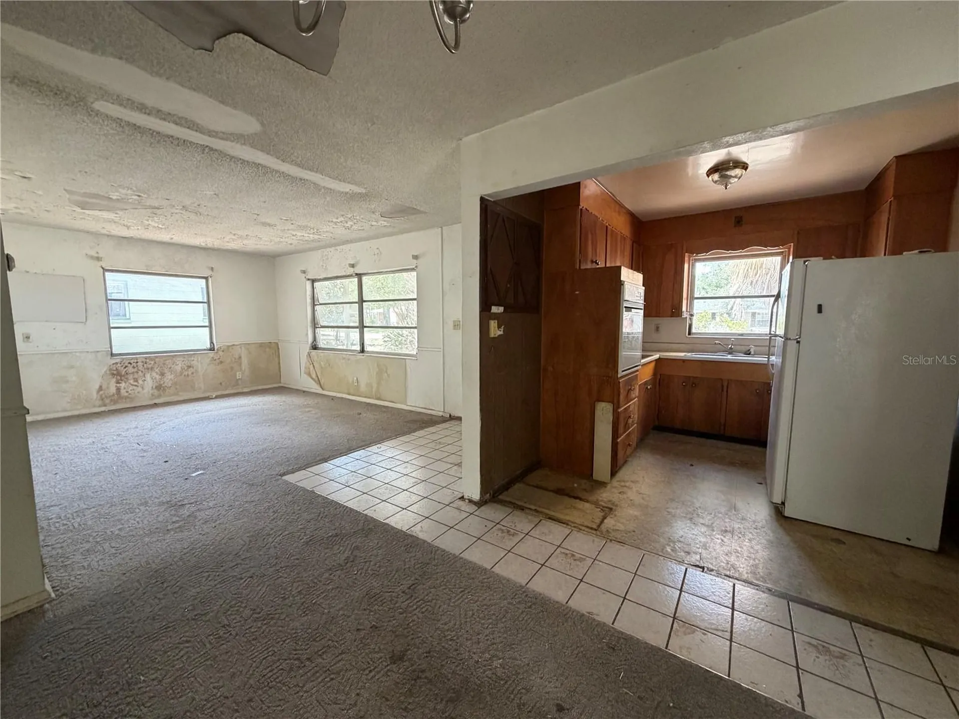 9805 N 54th Street Temple Terrace FL 33617