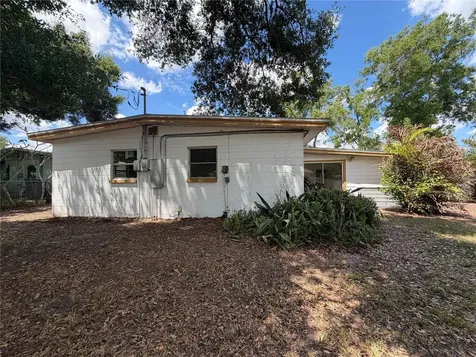 9805 N 54th Street Temple Terrace FL 33617