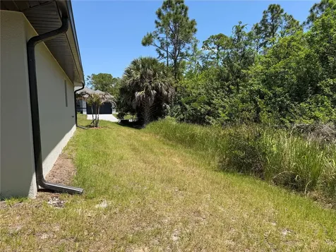 23367 Mayville Avenue Punta Gorda FL 33980