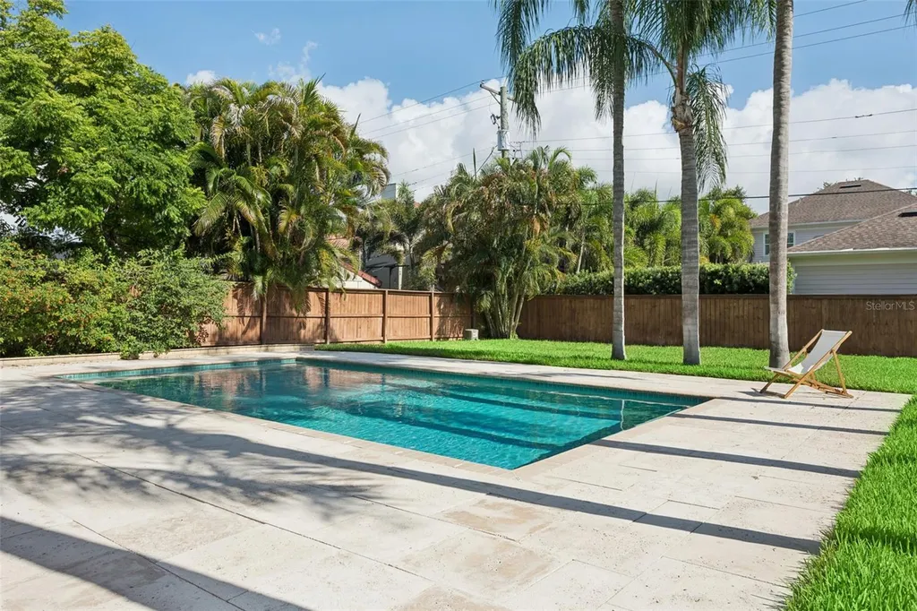 2803 W Morrison Avenue Tampa FL 33629