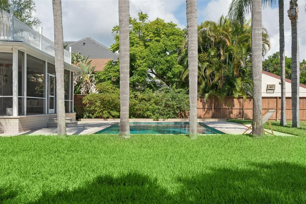 2803 W Morrison Avenue Tampa FL 33629