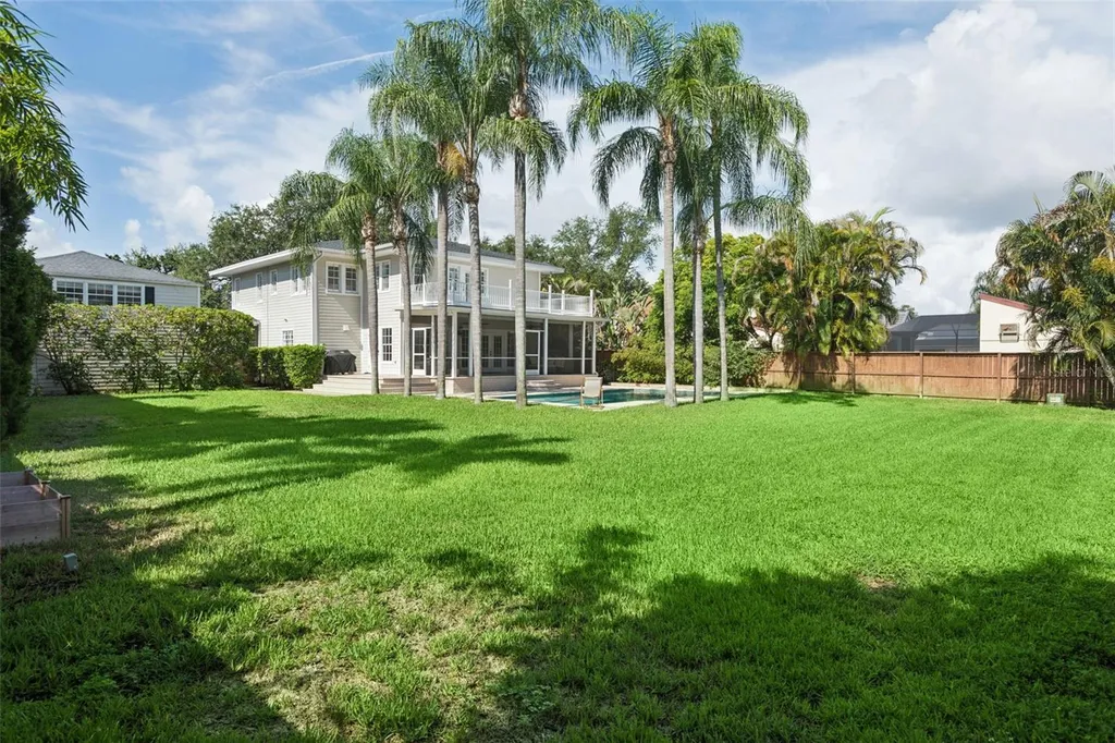 2803 W Morrison Avenue Tampa FL 33629
