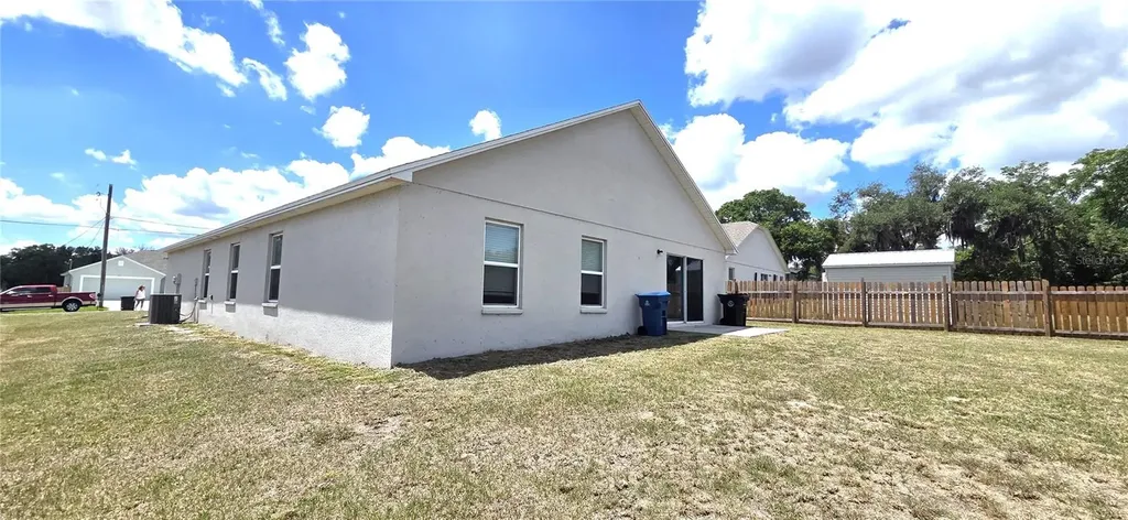 170 W 6th Street Frostproof FL 33843