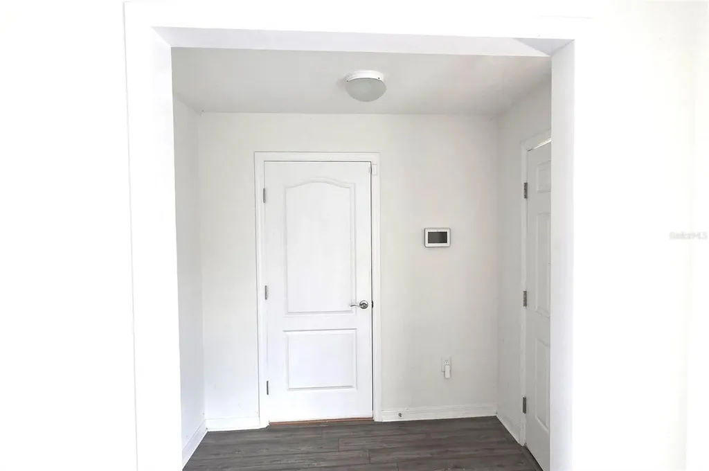 170 W 6th Street Frostproof FL 33843