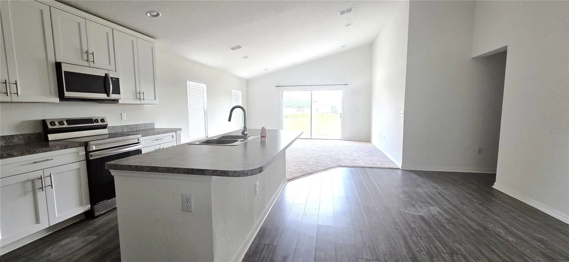 170 W 6th Street Frostproof FL 33843