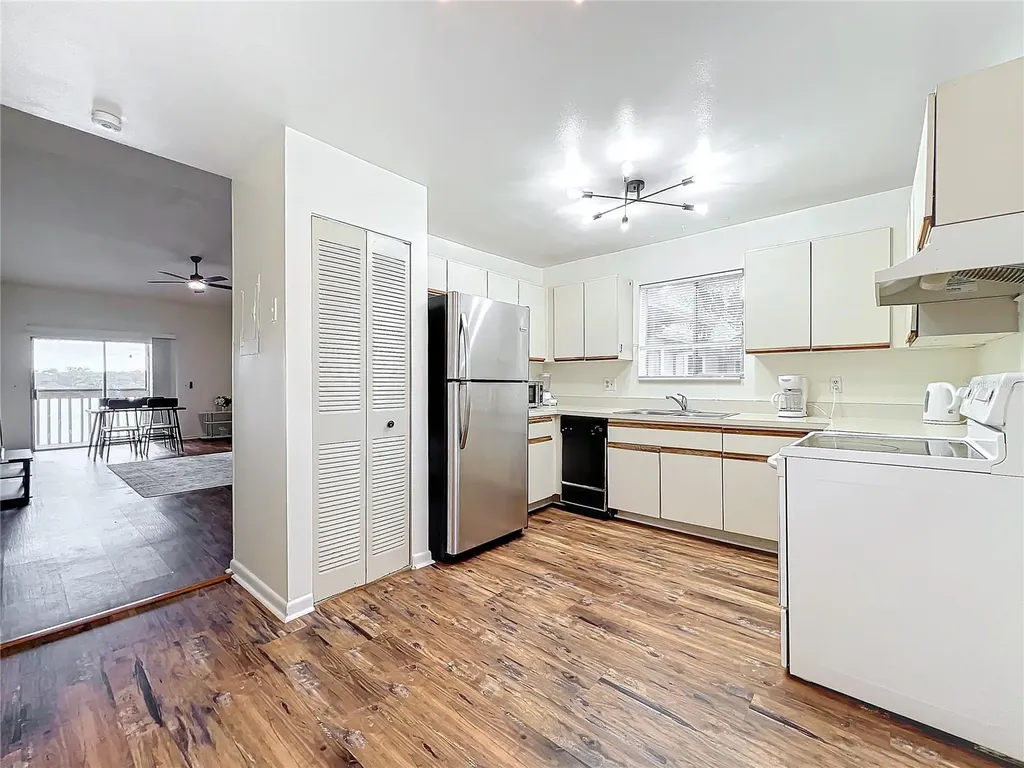 4166 Plantation Cove Drive Orlando FL 32810
