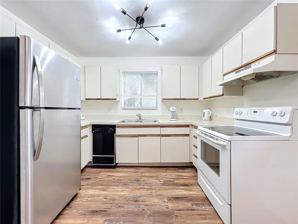 4166 Plantation Cove Drive Orlando FL 32810