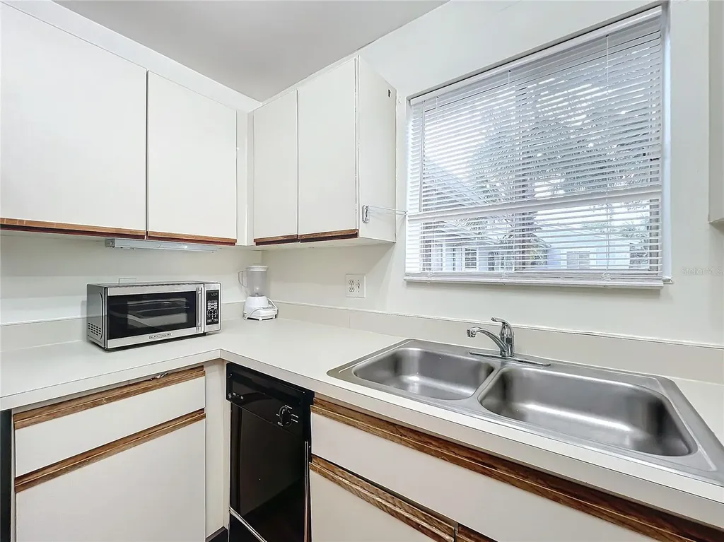 4166 Plantation Cove Drive Orlando FL 32810