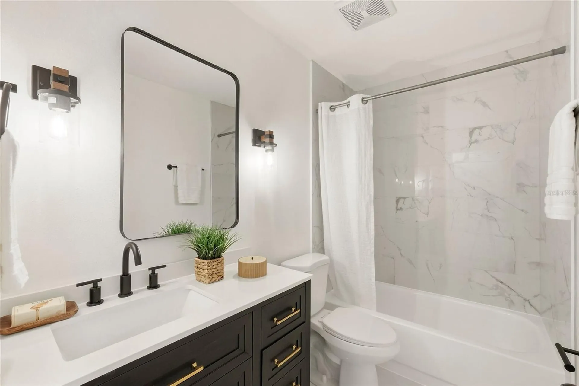 17002 Paula Lane Lutz FL 33558