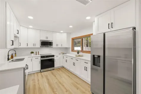 17002 Paula Lane Lutz FL 33558