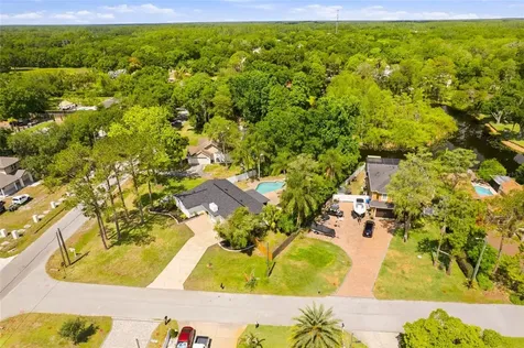 17002 Paula Lane Lutz FL 33558