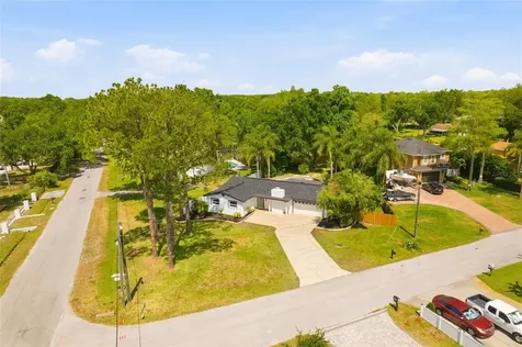 17002 Paula Lane Lutz FL 33558