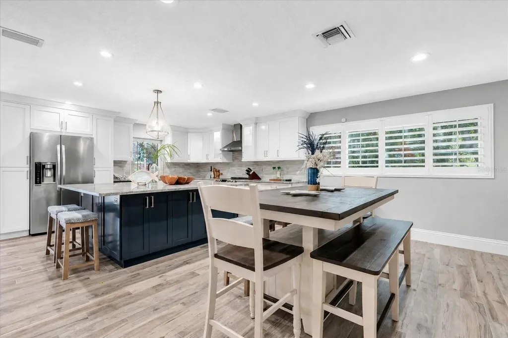 7587 132nd Way Seminole FL 33776