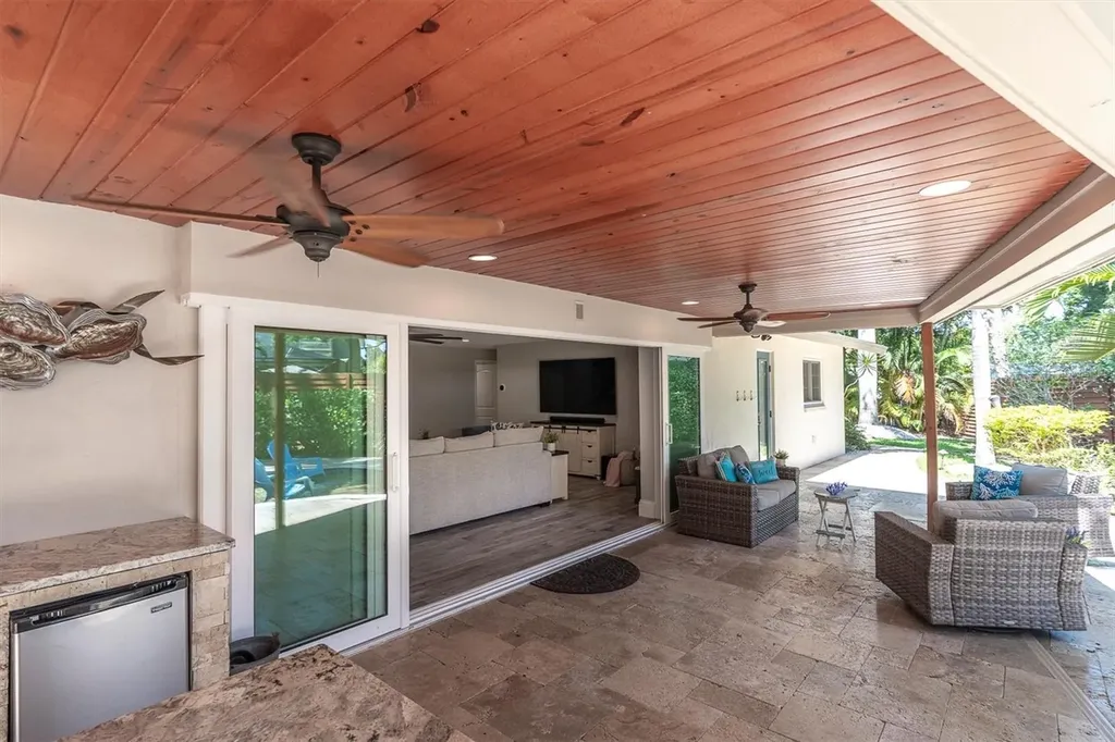 7587 132nd Way Seminole FL 33776