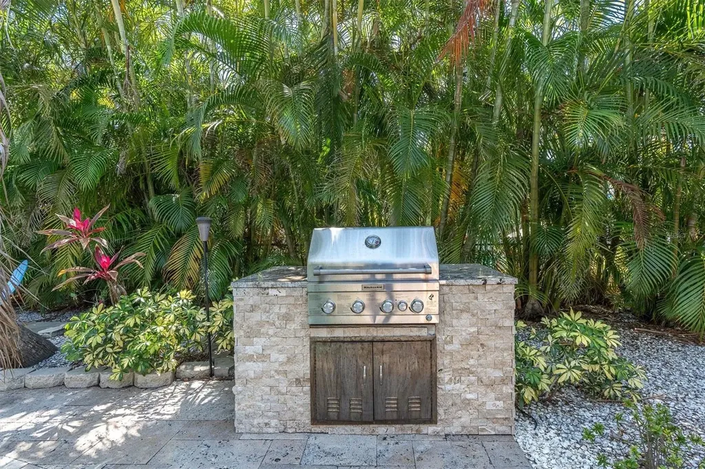 7587 132nd Way Seminole FL 33776